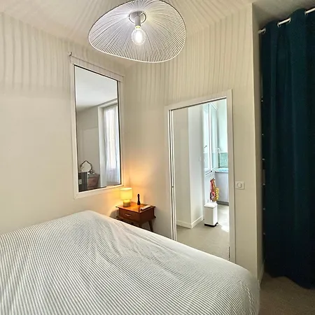 Apartment Cours Napoleon *