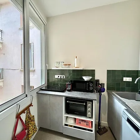 Cours Napoleon Apartment *